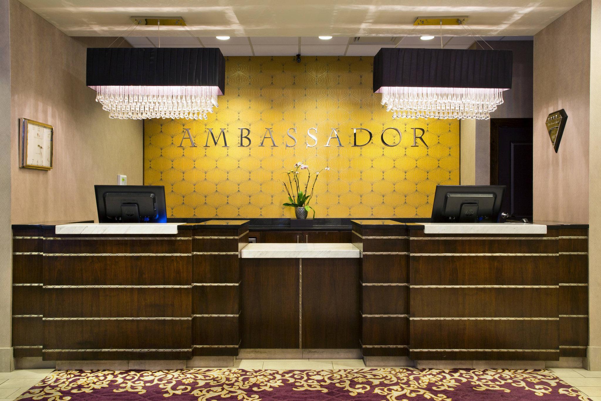 Ambassador Hotel Wichita, Autograph Collection 写真