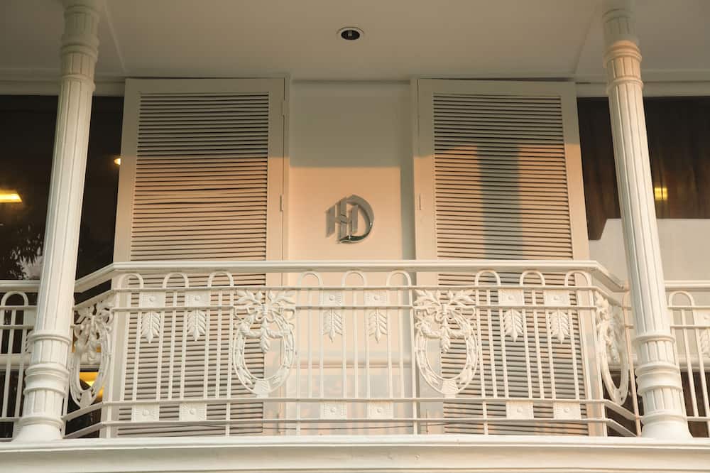 ホテル ディプロマット 写真