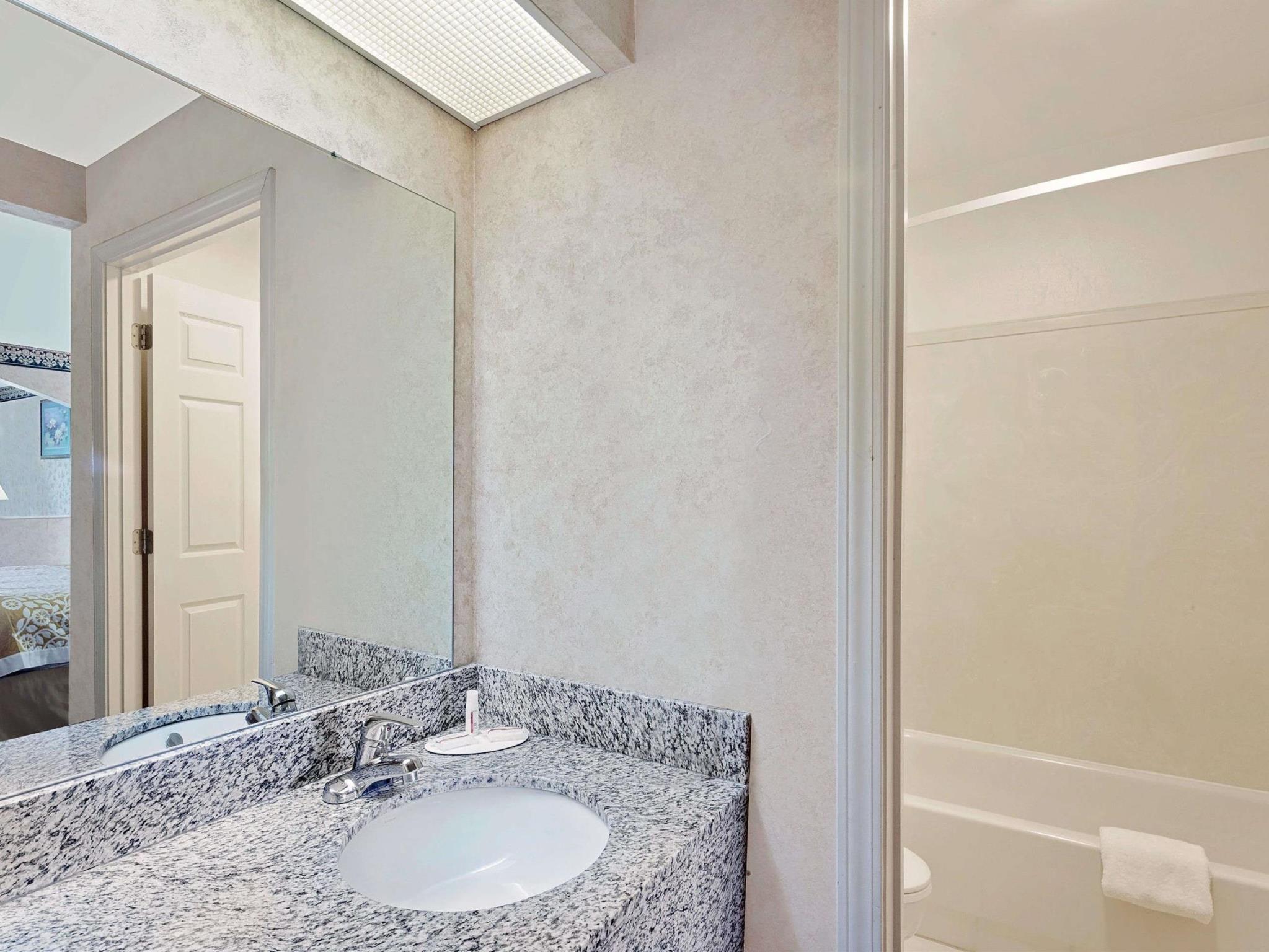 デイズ イン バイ ウィンダム ミリントン 写真