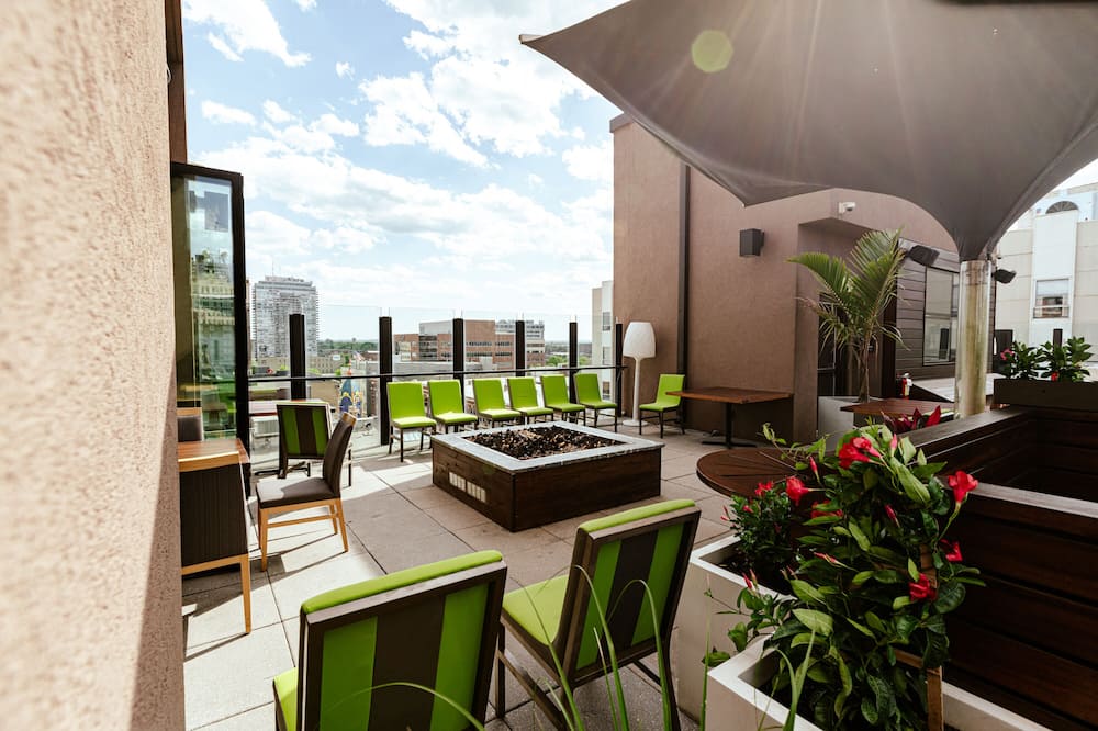 ヒルトン ガーデン イン ルイビル ダウンタウン 写真