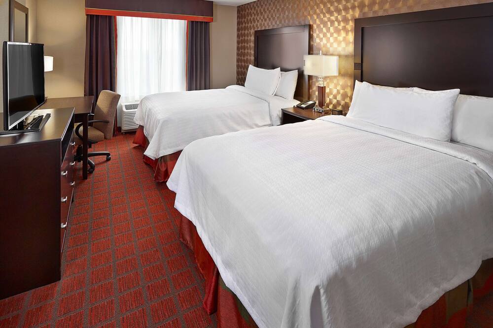 ホームウッド スイーツ バイ ヒルトン カルガリー エアポート 写真