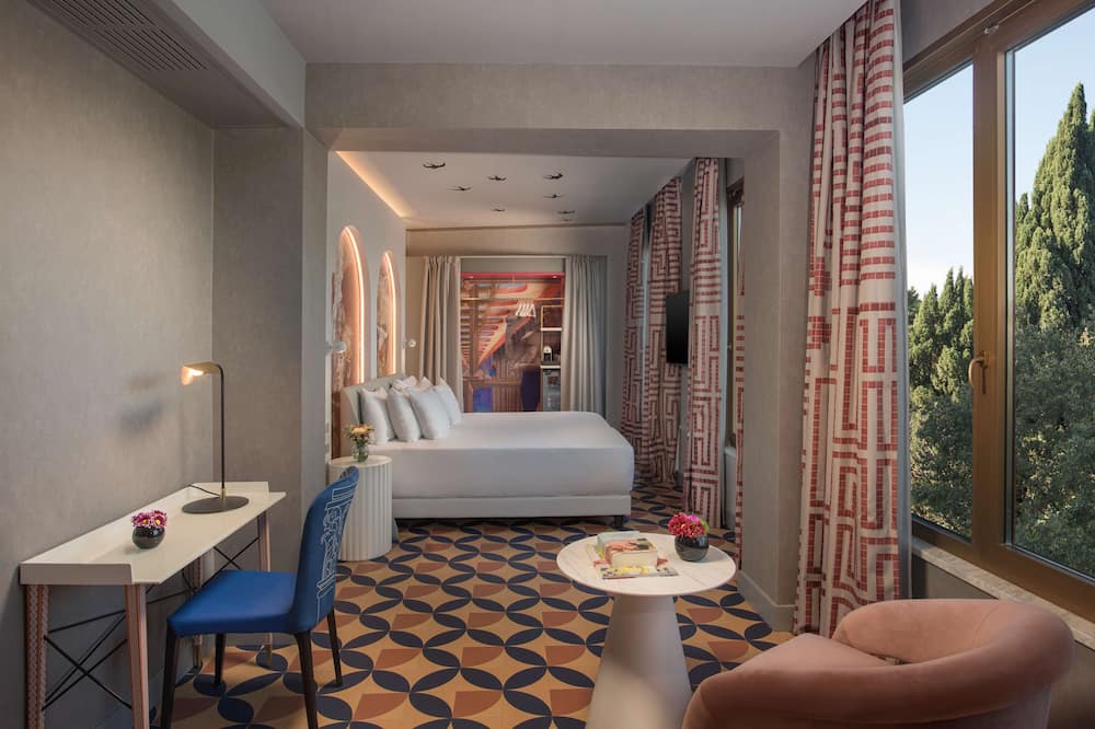 エヌハウ ローマ 写真