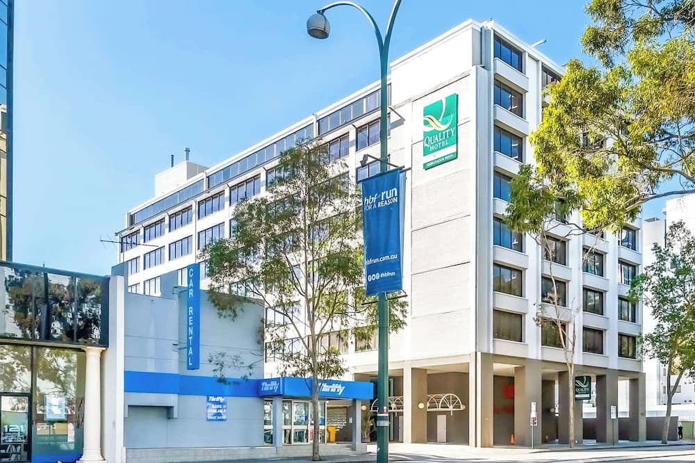 クオリティ ホテル アンバサダー パース 写真