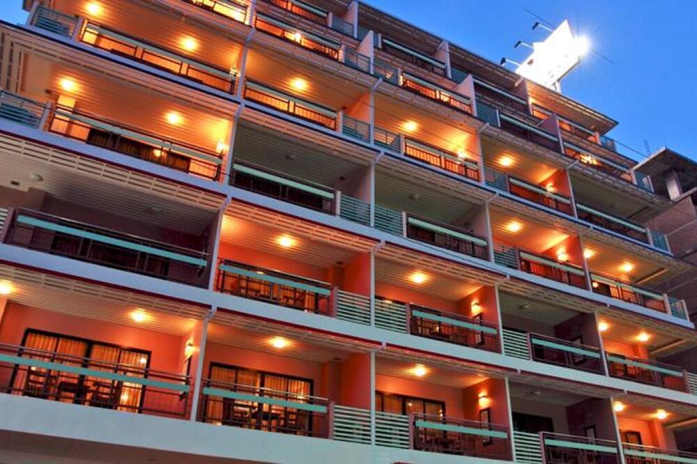 パタヤ ロフト マネージド バイ ロフト グループ 写真