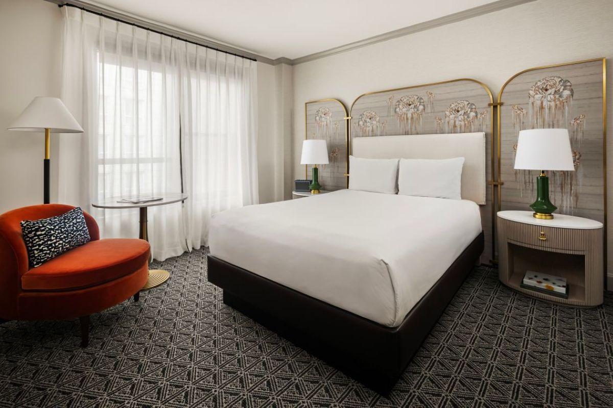 ザ タルボット オートグラフ コレクション 写真