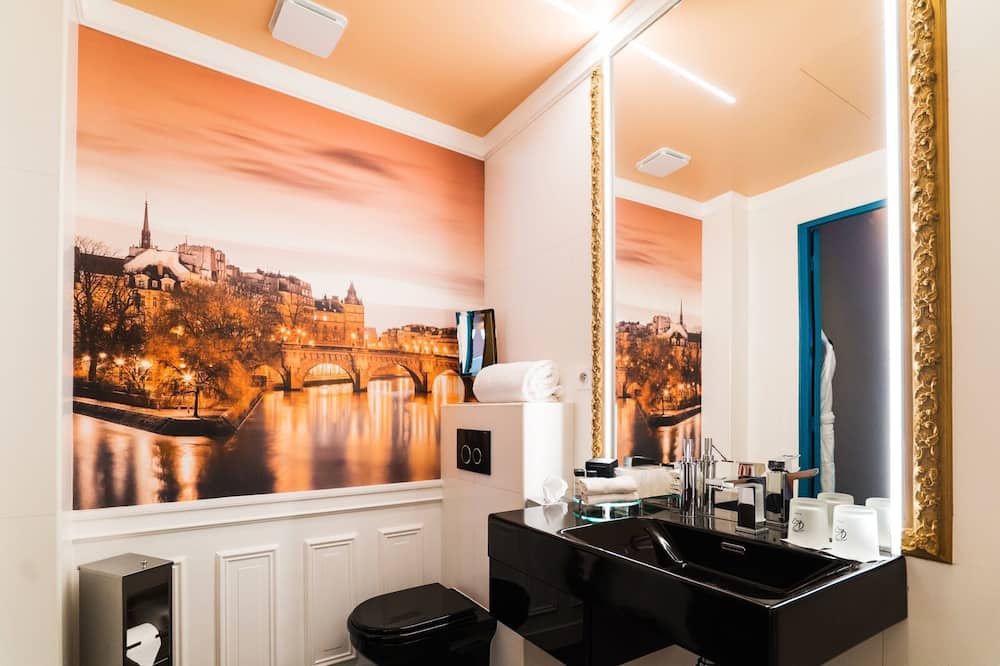 リージェンツ ガーデン アストテル 写真