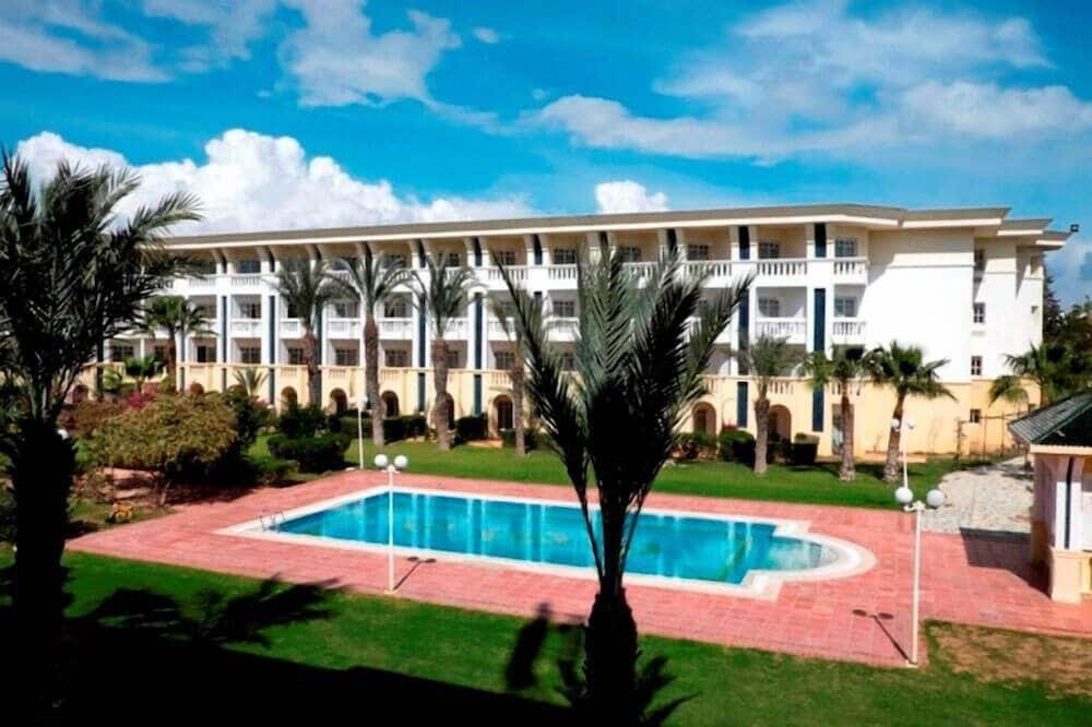 Medina Belisaire and Thalasso 写真