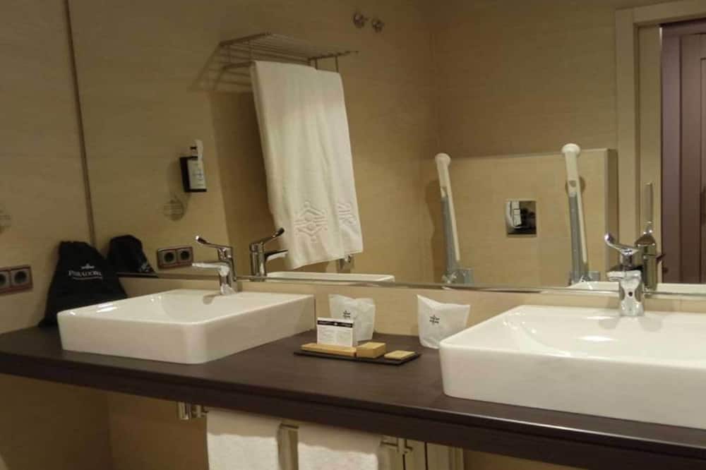 パラドール デ サント ドミンゴ デ ラ カルサダ 写真