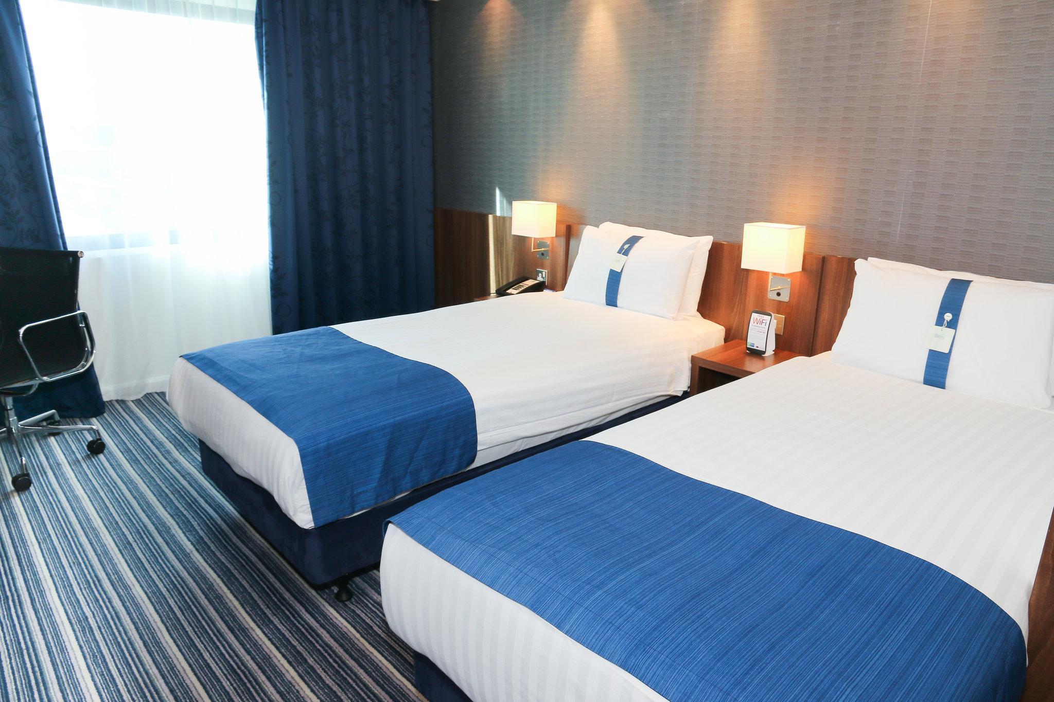ホリデイ イン エクスプレス ロンドン ヒースロー T5 バイ IHG 写真