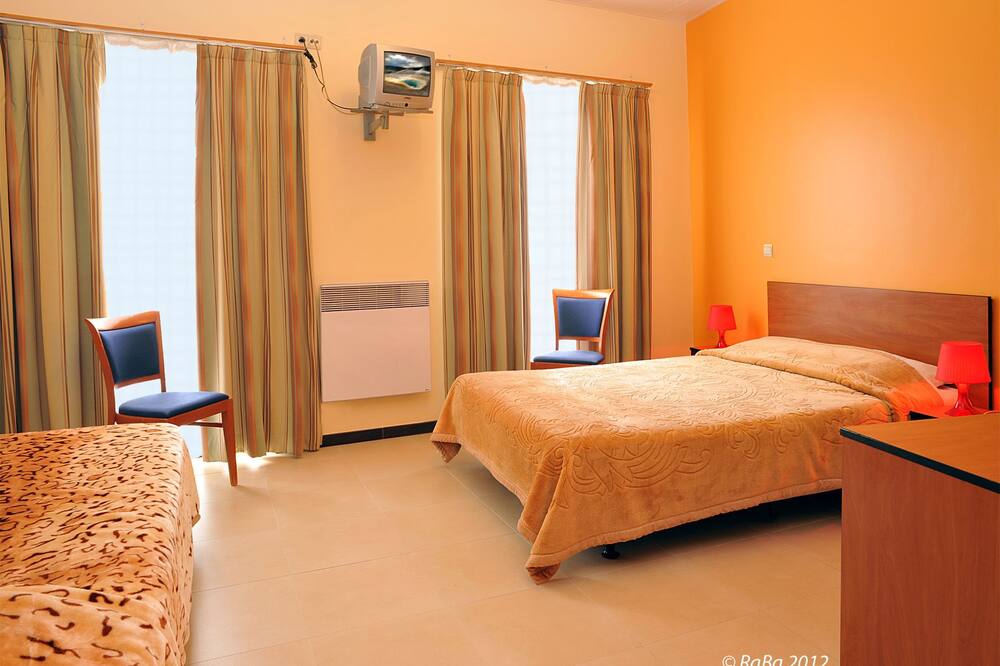 ホテル ザ ムーン 写真