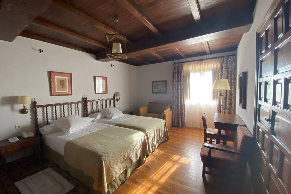 パラドール デ ベリン 写真