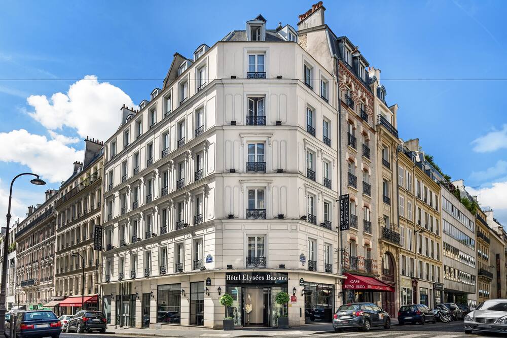 エリゼ バサノ ホテル 写真