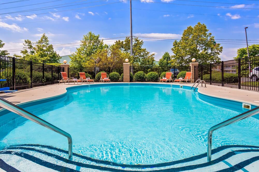 ベストウェスタン プラス ノックスビル シーダー ブラフ 写真