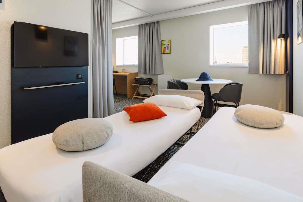 イビス レンヌ サントル ガール スッド 写真