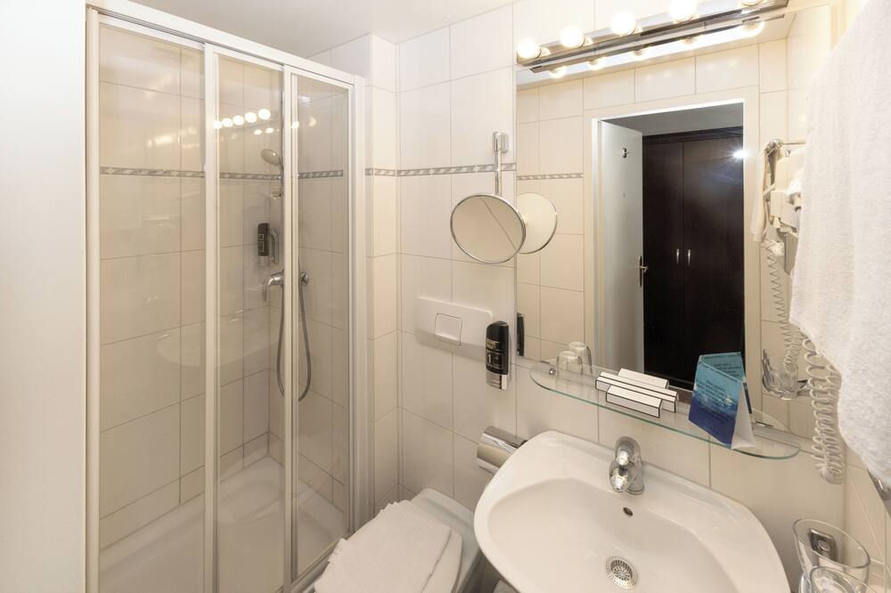 ホテル ヴィクトリア シェーンブルン 写真