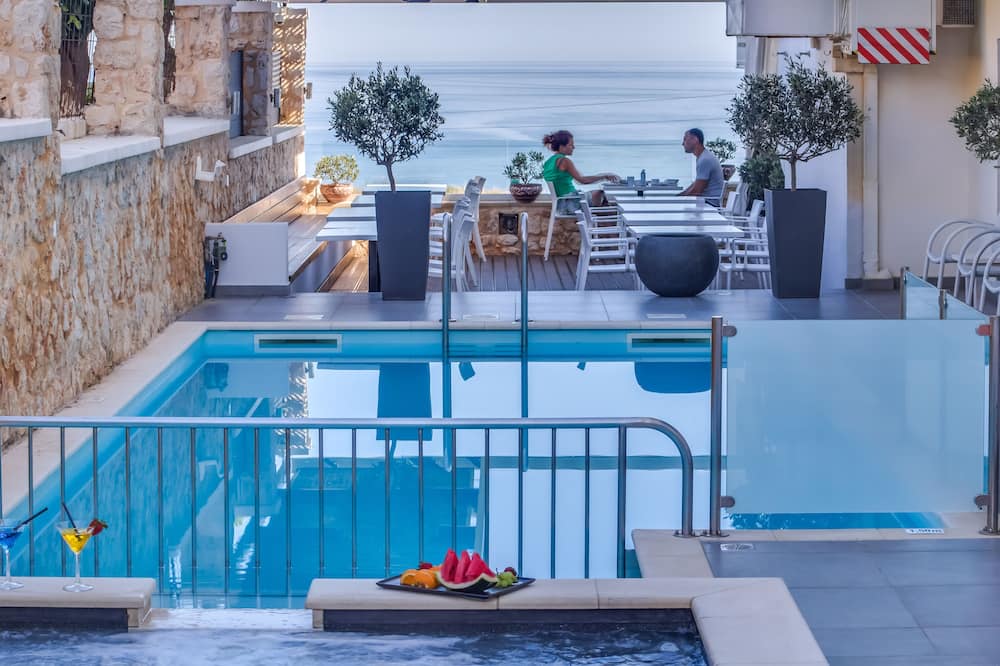 アレクシス ホテル 写真