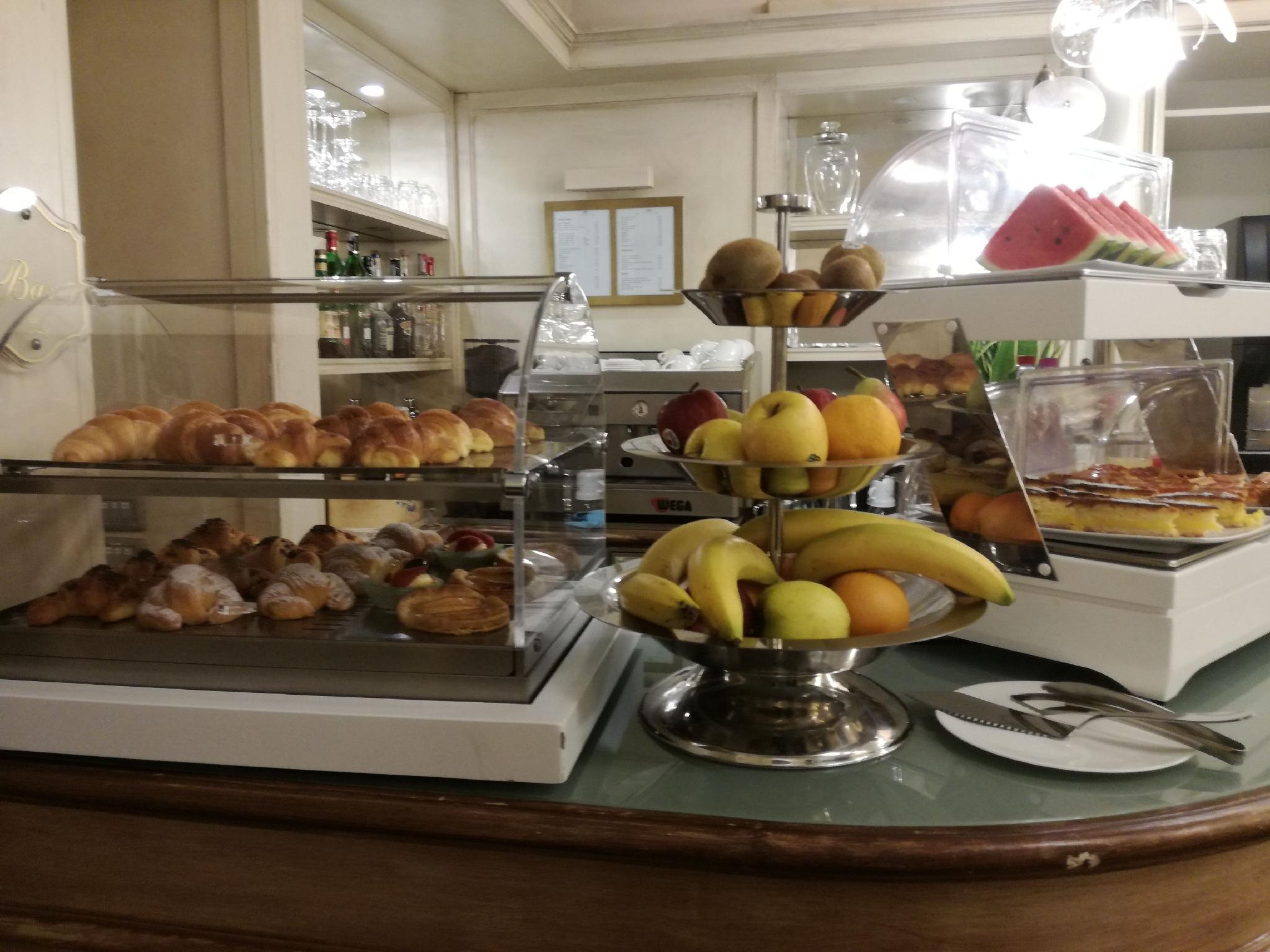 ホテル アート アトリエ 写真