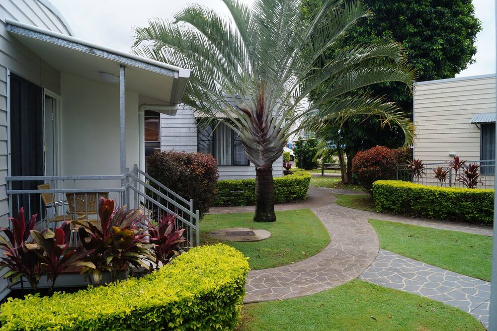 ティン キャン ベイズ スリーピー ラグーン モーテル 写真