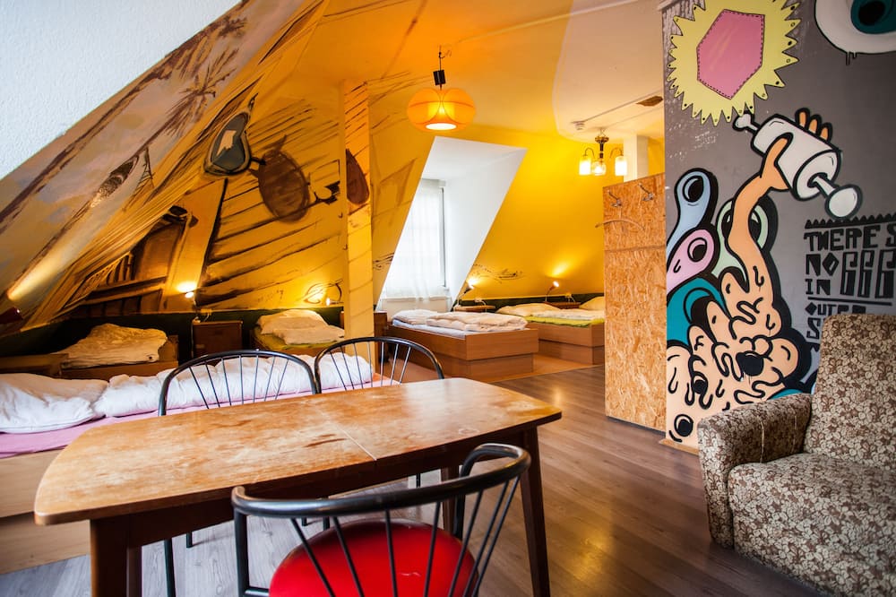 ラビリンス ホステル 写真