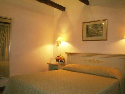 アンバサダー トレ ローゼ ホテル 写真