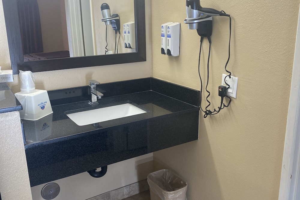 アナハイム アストリア イン アンド スイーツ 写真