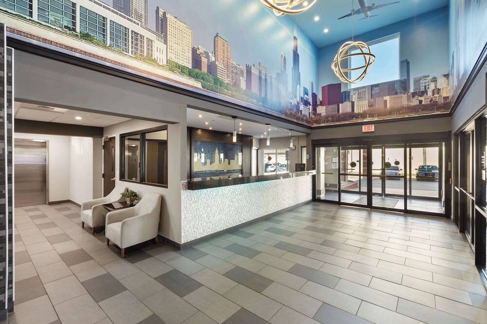 ベストウェスタン イン & スイーツ - ミッドウェイ エアポート 写真