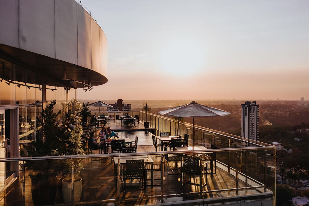 ヴィアーレタワーホテル 写真