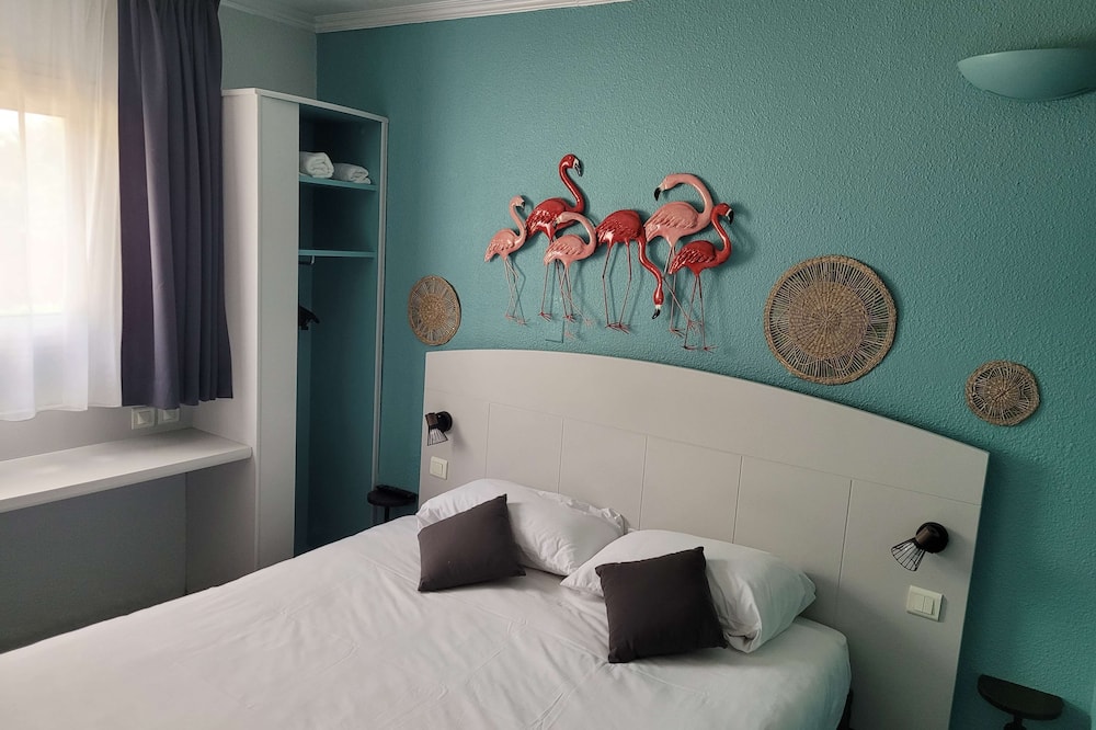 キリヤード デイレクト アルル 写真