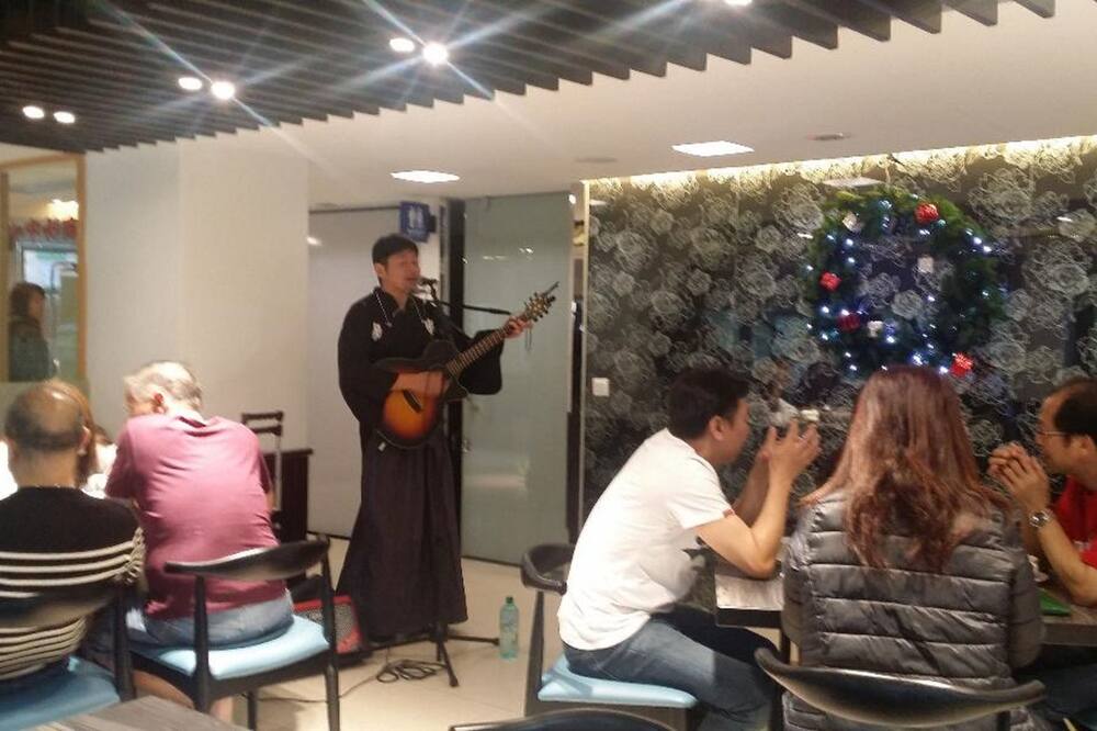 レインボー ホテル 写真