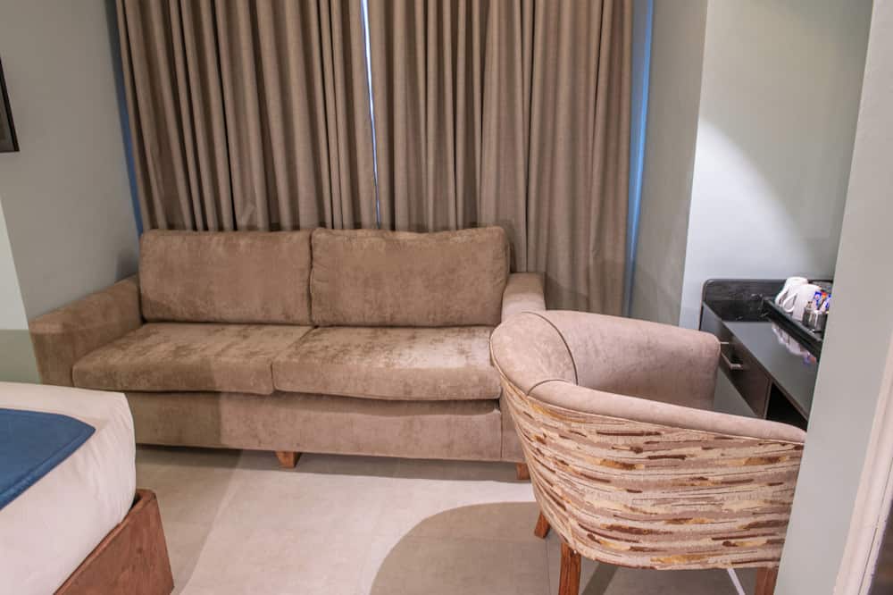 ニュー アンバサダー ホテル 写真