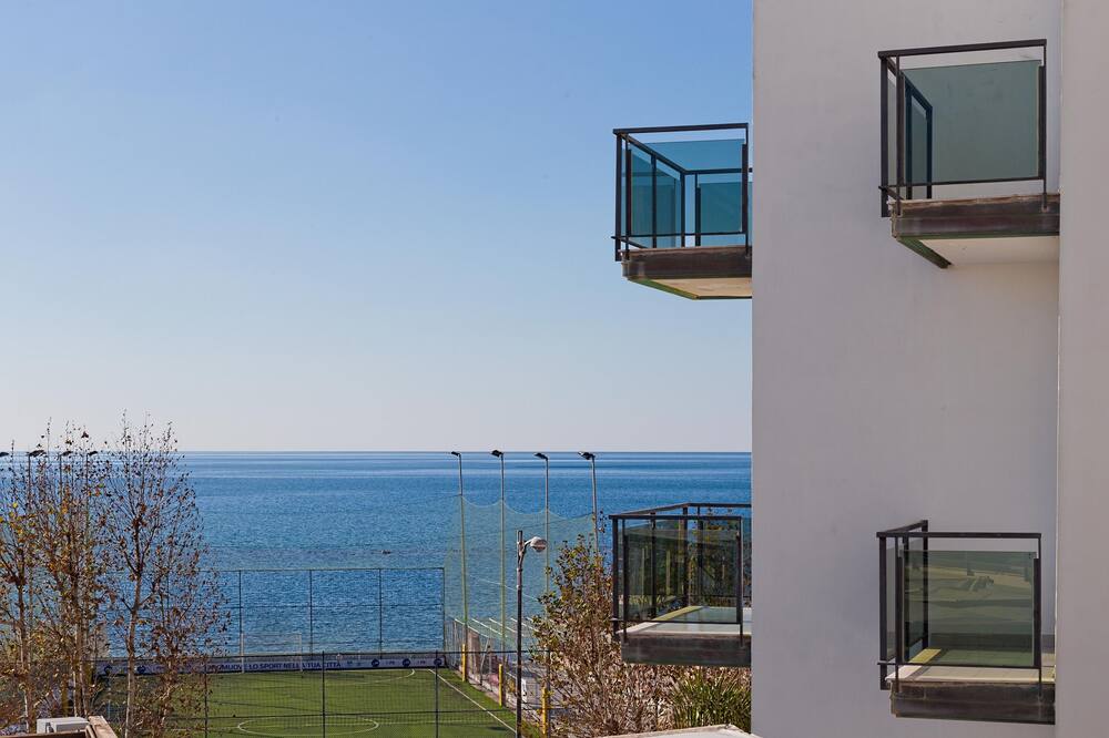 Mediterranea Hotel & Convention Center 写真