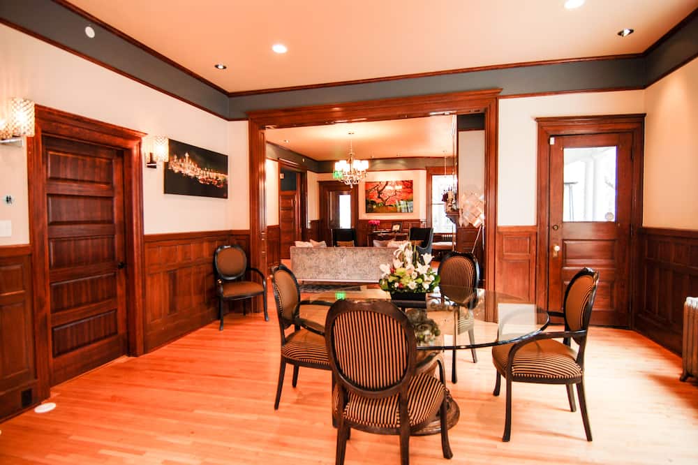 ブラックウェル ホテル 写真