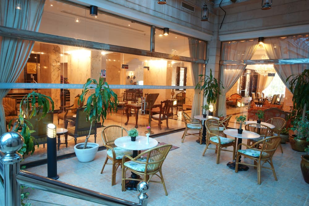 アル アザール ホテル ジェッダ 写真