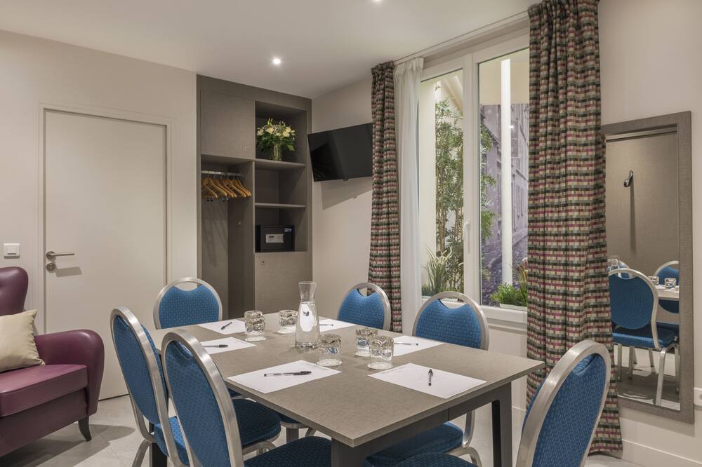 ホテル フランス アルビオン 写真