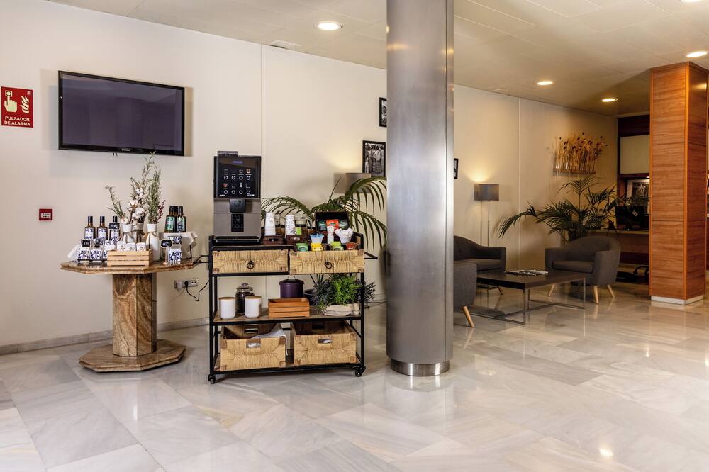 オテル セラノ 写真