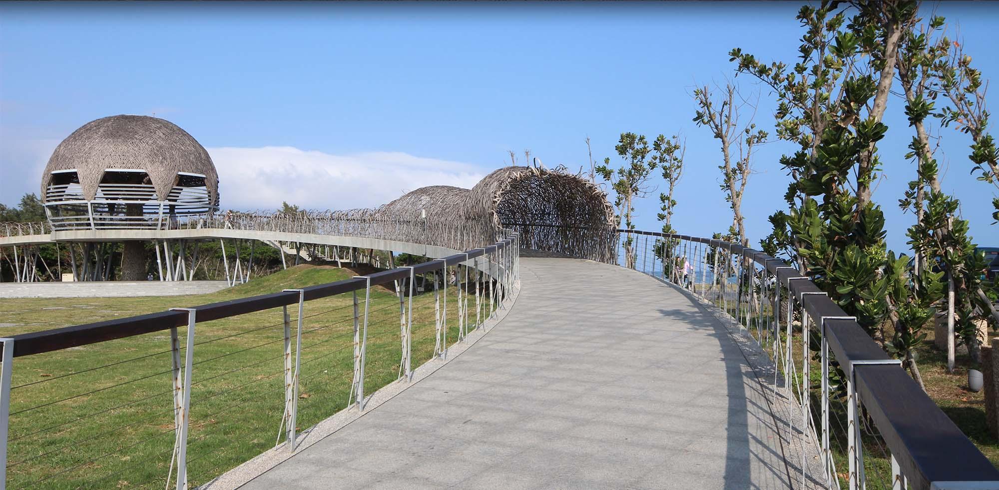 タイタン トラベラー ホテル 写真