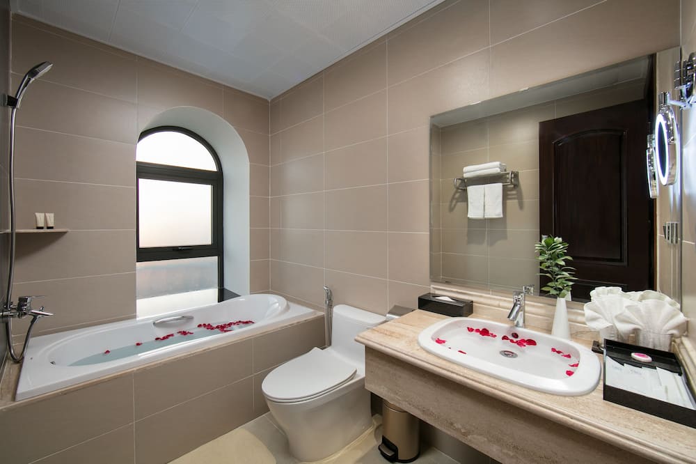 ハリオス ハロン ホテル 写真