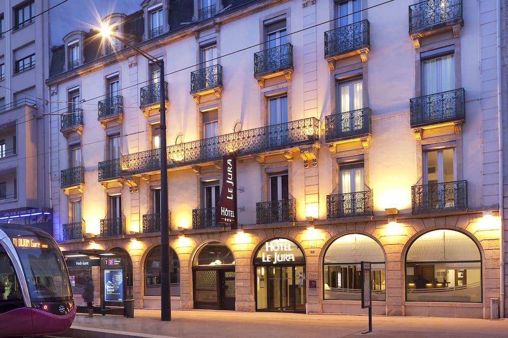 オセアニア ル ジュラ ディジョン 写真