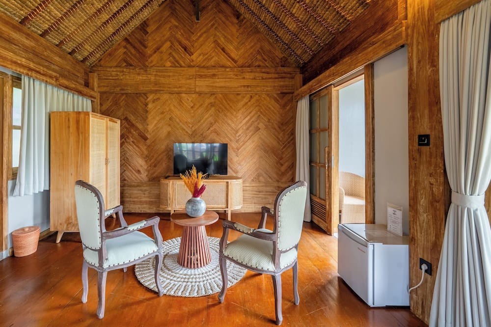 ロカサリ リトリート 写真