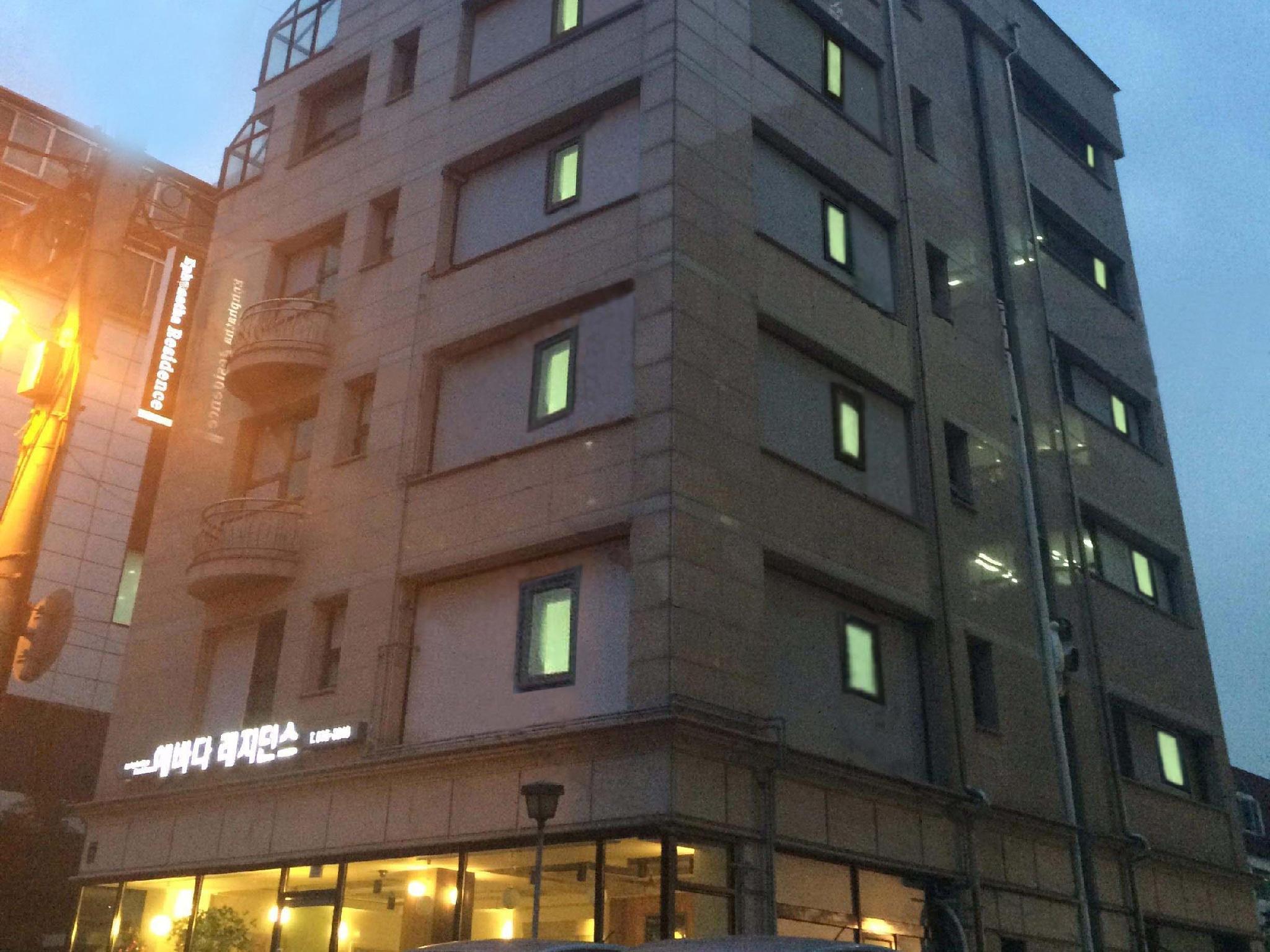 E レジデンス 写真