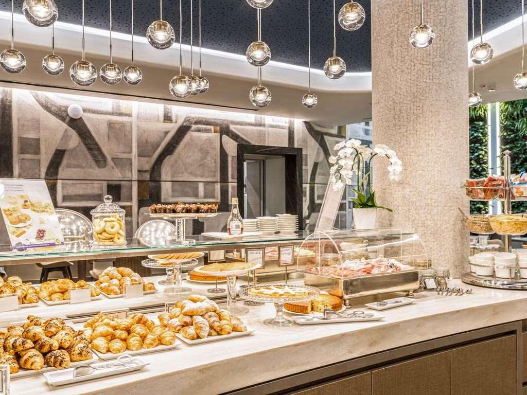 ホテル フィレンツェ エ コンチネンターレ 写真