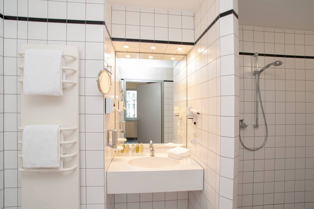 ヴィクトルス レジデンツホテル ベルリン テーゲル 写真