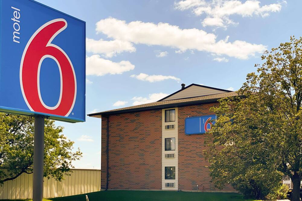 モーテル 6 エルク グローブ ビレッジ、イリノイ - オヘア 写真