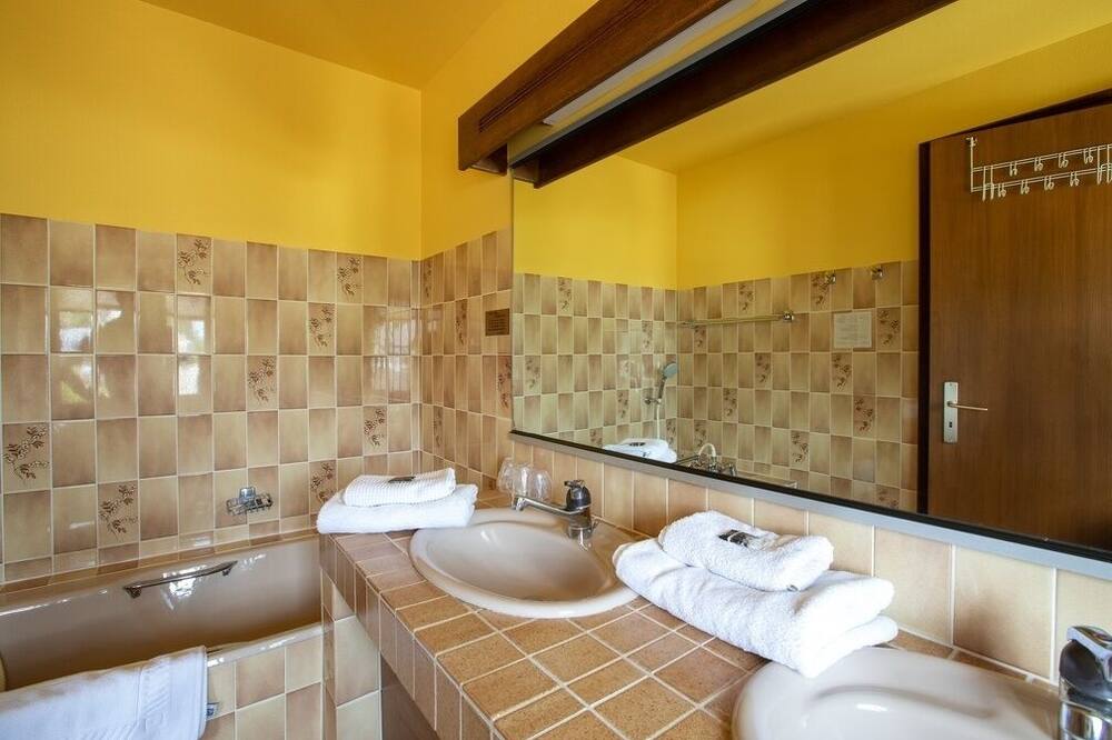 ホテル レストラン & スパ オ ティユール 写真