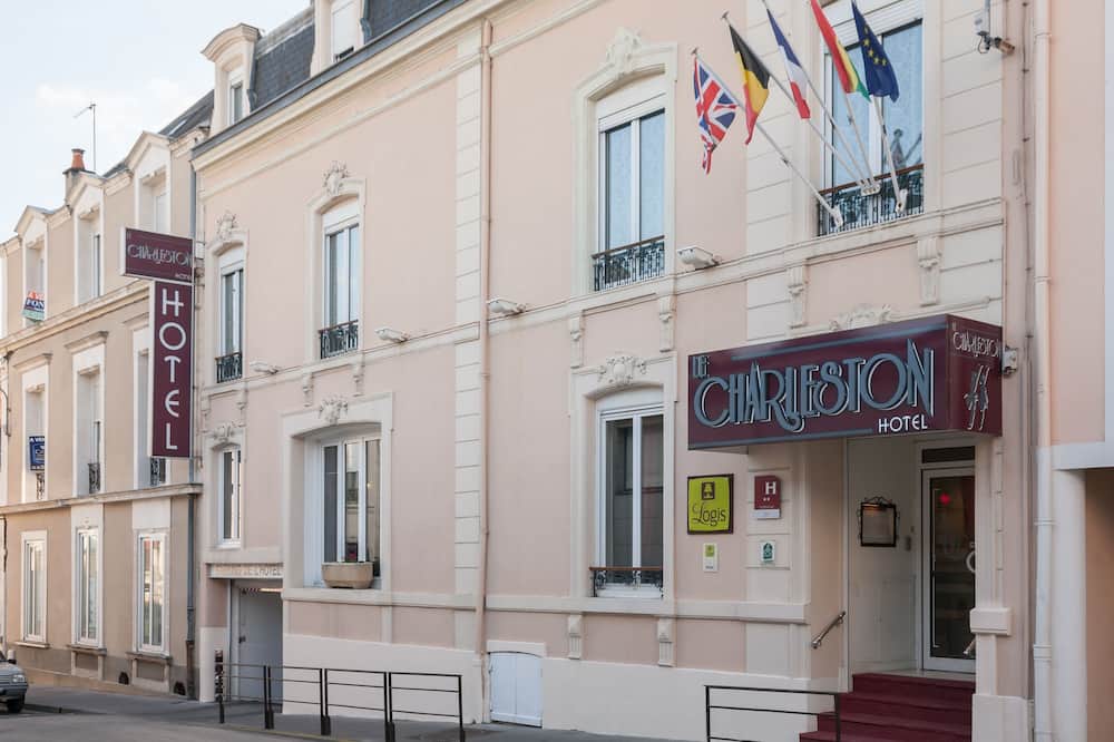 Logis Hotel - Le Charleston 写真