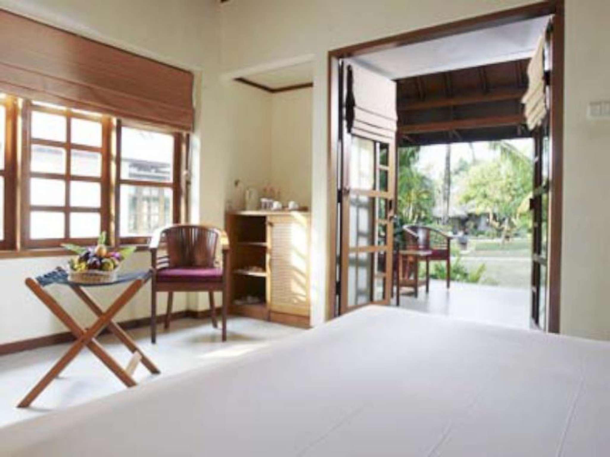 タンジュン レスン ビーチ ホテル 写真