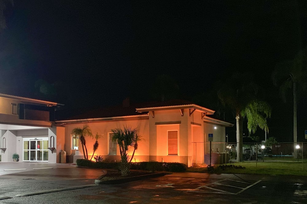 ロードウェイ イン サン シティ センター 写真