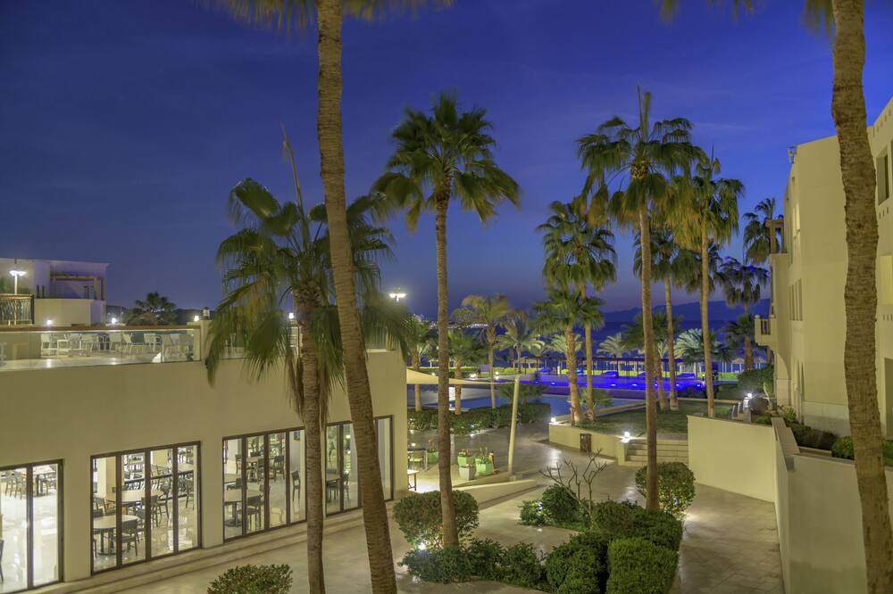 グランド タラ ベイ リゾート アカバ 写真