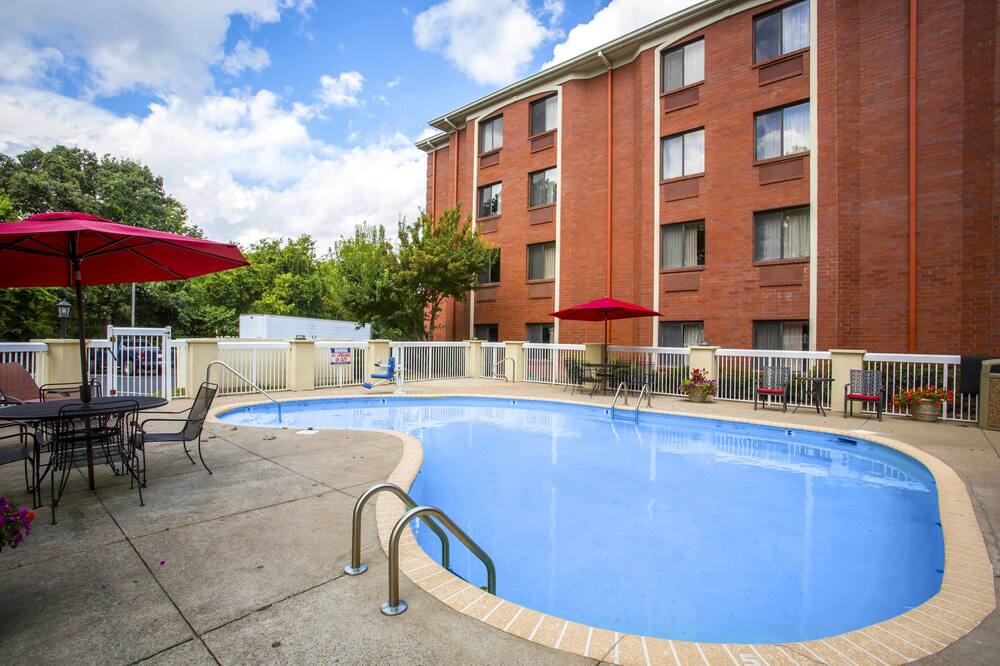 スリープ イン ナッシュビル - ブレントウッド - クール スプリングス 写真