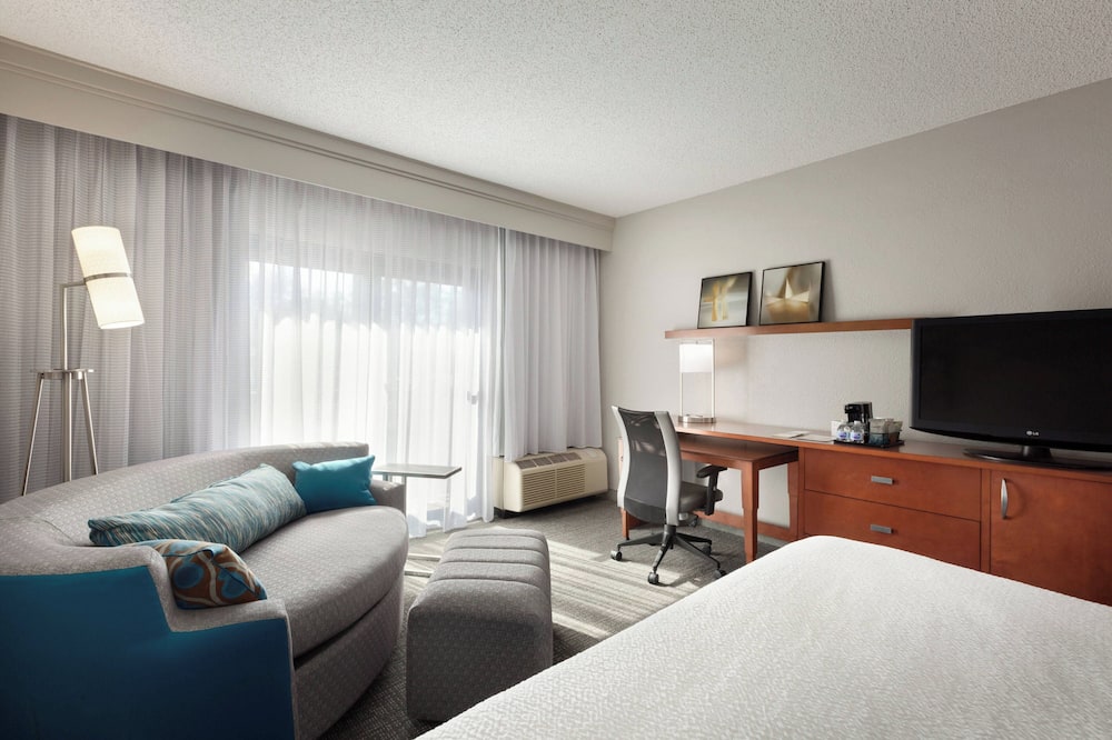 Courtyard by Marriott Fort Myers Cape Coral 写真